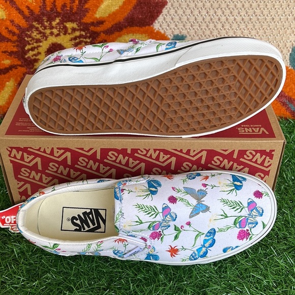 Vans Classic Slip On Butterfly Floral Marshmallow/True White Men’s sneake… - Picture 5 of 16